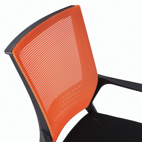 Офисное кресло Brabix Balance MG-320 (с подлокотниками, комбинированное черное/оранжевое) 531832 в Артеме - изображение 3
