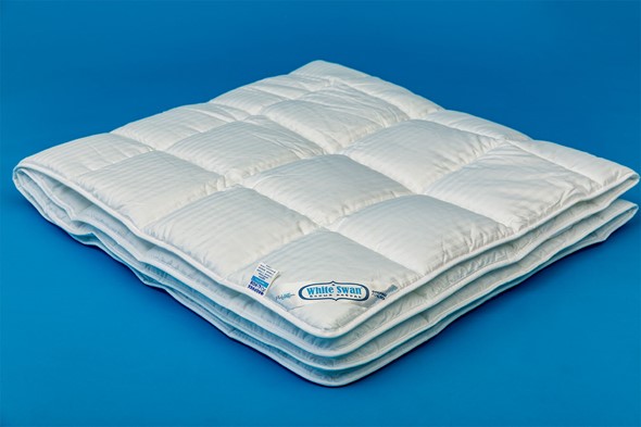 Одеяло всесезонное двуспальное Белый лебедь в Артеме - изображение