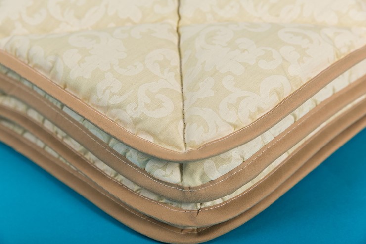 Одеяло всесезонное полутороспальное Шерсть & Хлопок в Артеме - изображение 1